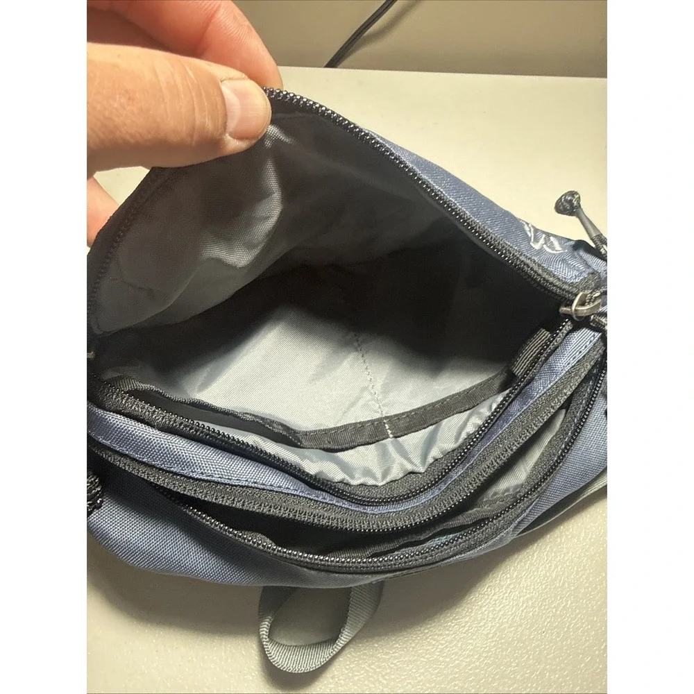 Marmot Waist Pack Multi Pocket Bag Lumbar Fanny Pack Bag Small Blue Two Zip